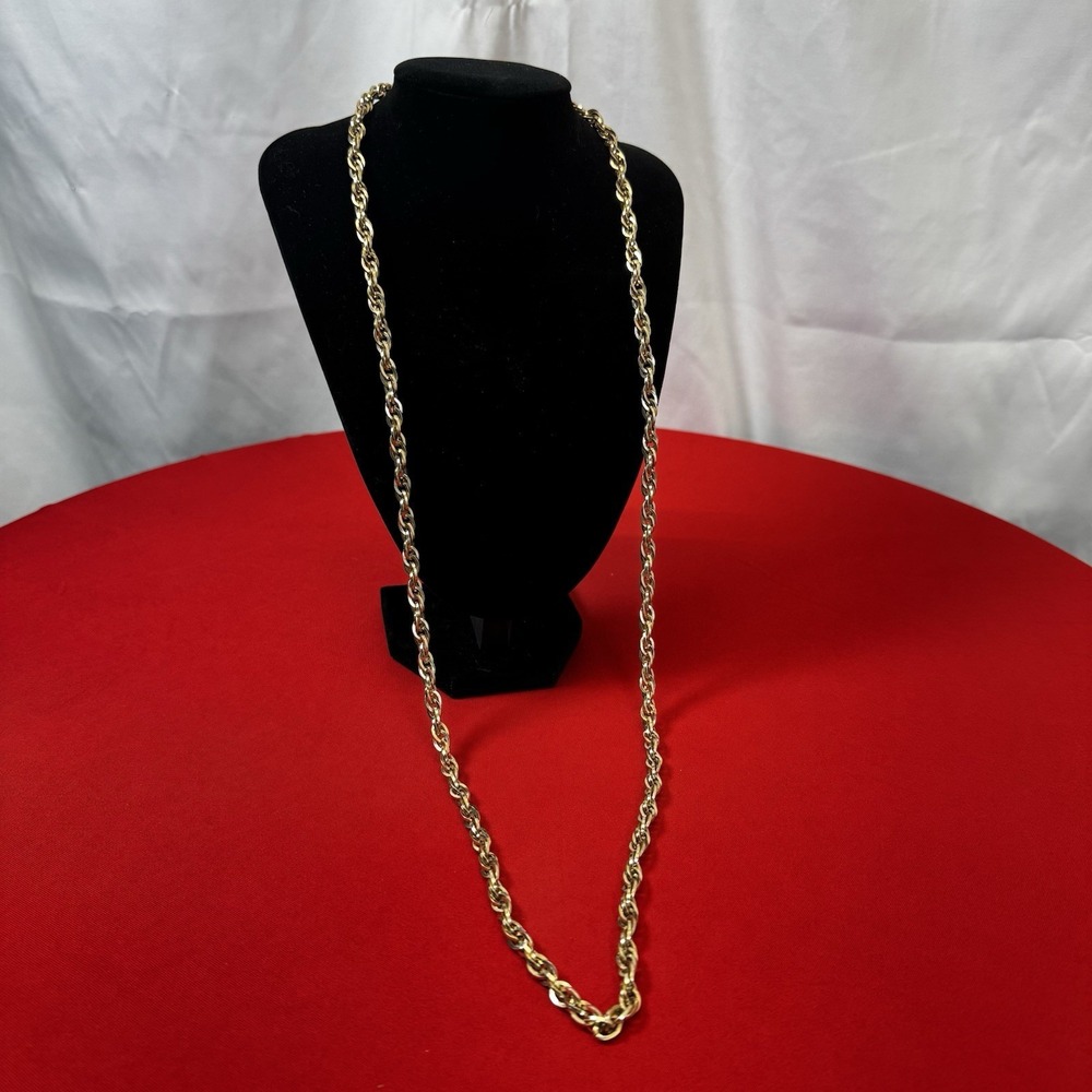 Vintage Chain‎ Gold Tone 19" Necklace. Sarah Coventry Signed